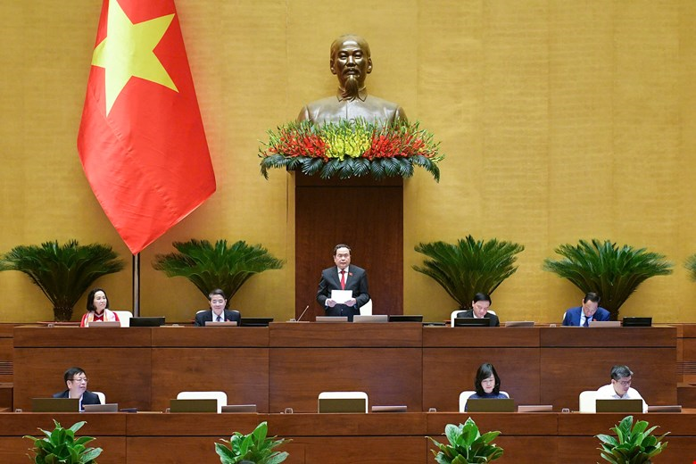 Trực tiếp: Quốc hội chất vấn về lĩnh vực y tế, thông tin và truyền thông